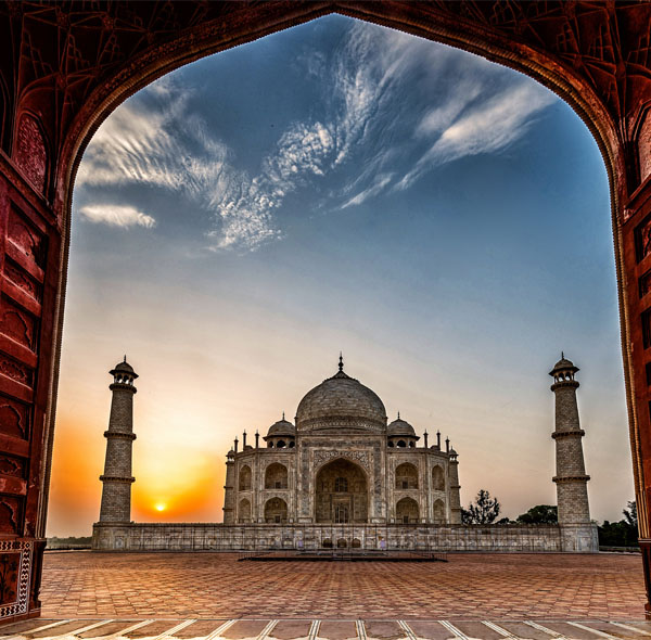 Taj Mahal Sunrise Tour From Delhi by Car